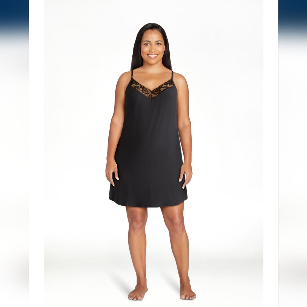 Elegant Black Lace Trim NIGHTIE size XL -44" chest SUPER SOFT adjustable straps